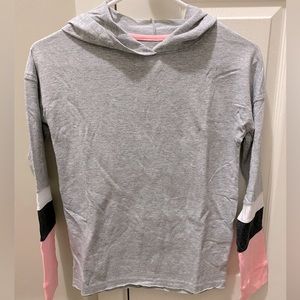 Girls L/S hooded shirt